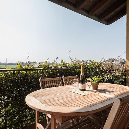דסנזאנו דל גארדה Gardappartamenti - Cascinale With Terrace מראה חיצוני תמונה
